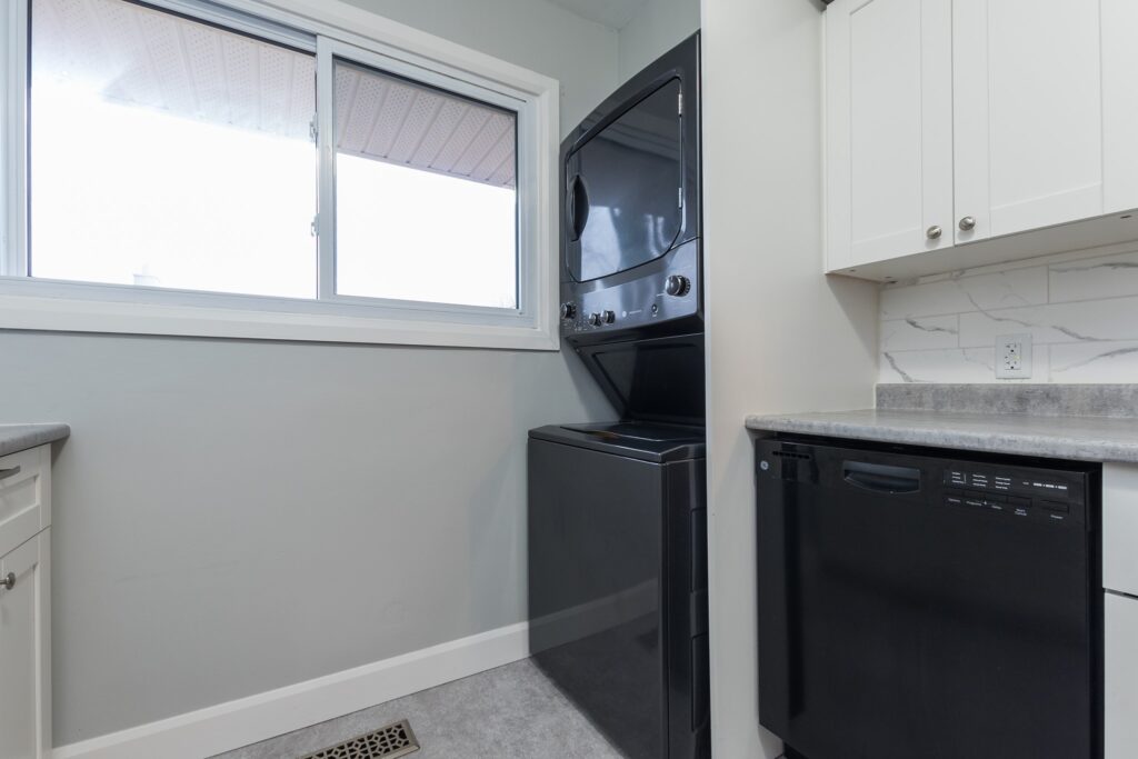 newly-renovated-3-bedroom-unit